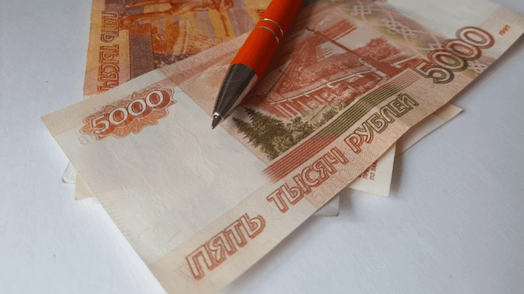 Эксперт назвал причины падения доллара до 88 рублей за единицу