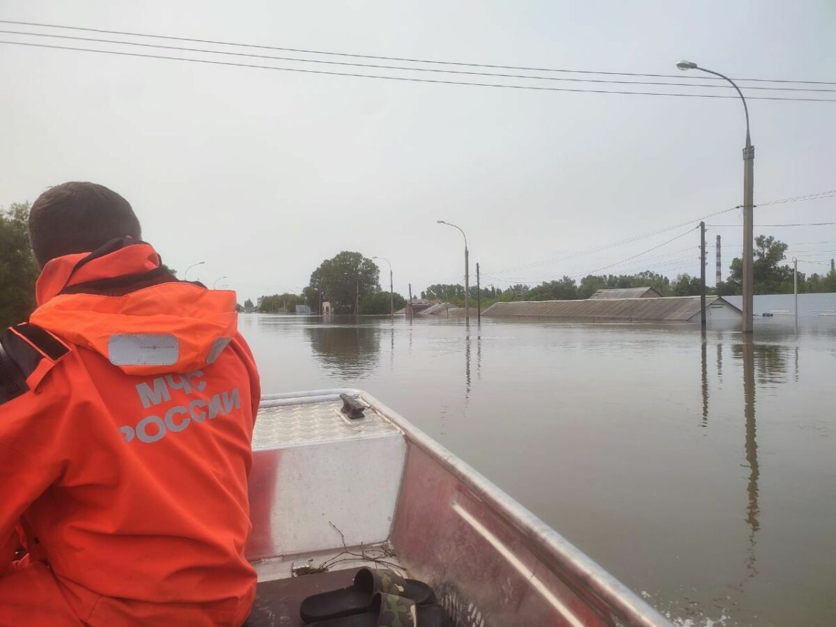 Три населенных пункта Херсонской области остаются подтопленными после прорыва Каховской ГЭС