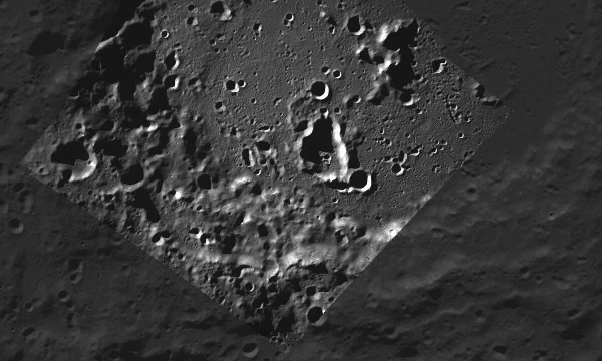 «Луна-25» столкнулась с естественным спутником Земли