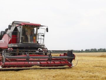 93 предприятия ДНР получат сельхозтехнику в лизинг