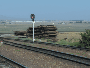 Железные дороги Донецка и Луганска в основном перевозят каменный уголь и чёрные металлы